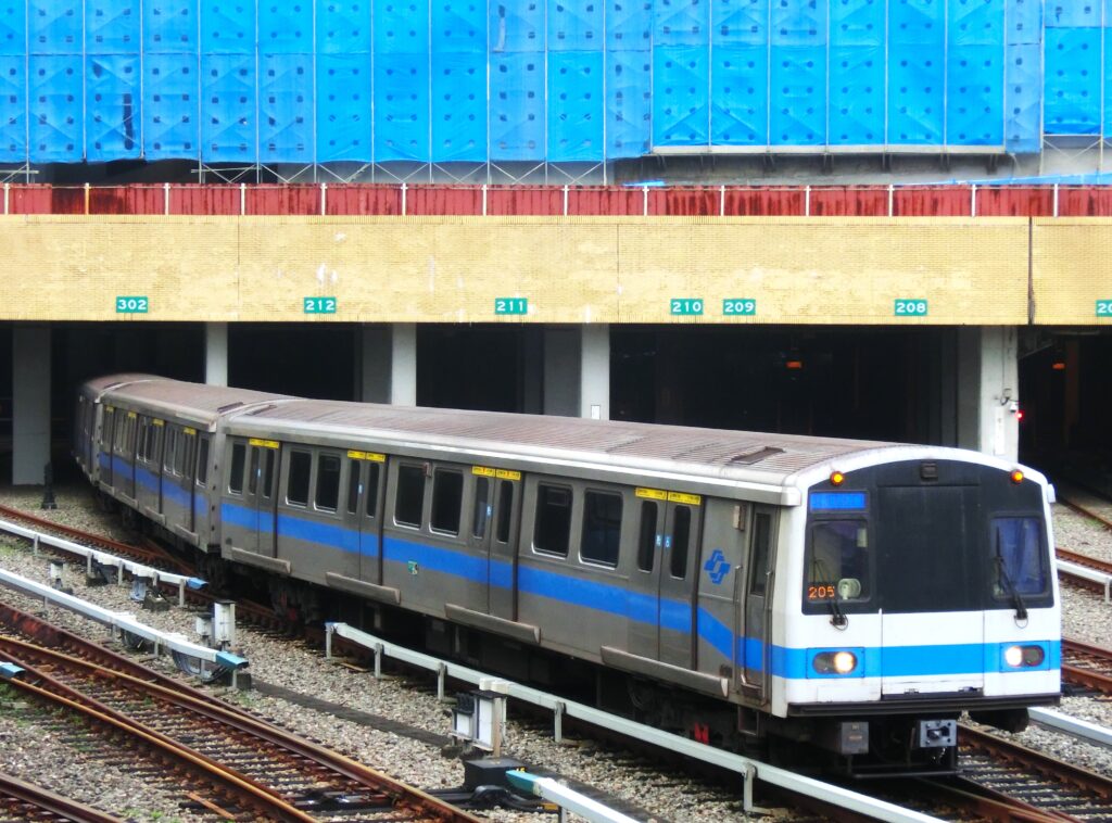 台北MRT　台湾　台湾の鉄道　台湾旅行　撮影　撮影地　板南線　臺北捷運　写真　撮影　電車　C321　C321型　321型　南港機廠