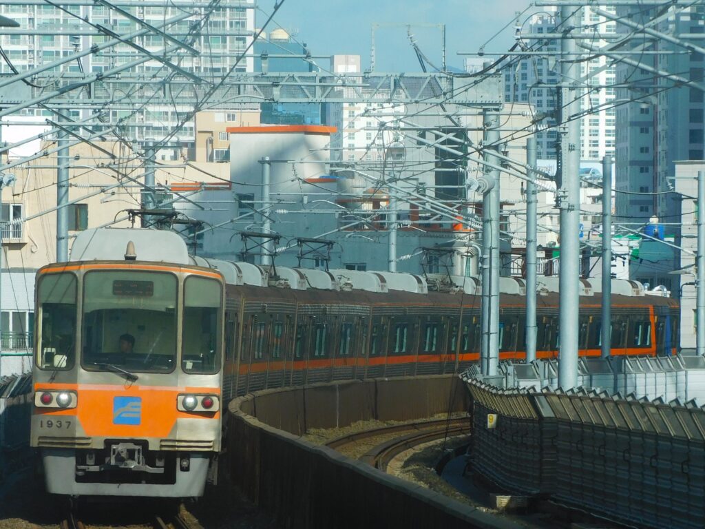 부산교통공사　1号線　釜山交通公社　韓国　写真　撮影　장전역　長箭駅　1000系