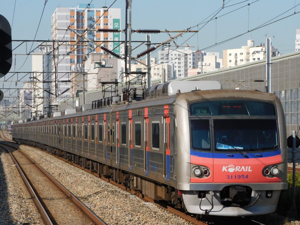 ソウル1号線　3番線　撮影　写真　1호선　韓国　311000系　電車　부개역　富開駅　KORAIL　韓国鉄道公社　수도권전철　한국철도공사　